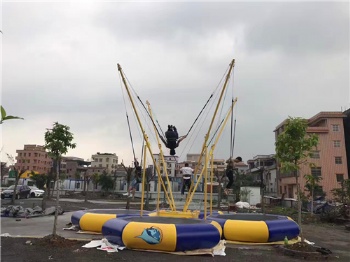  Fixed bungee jumping trampoline inflatable	