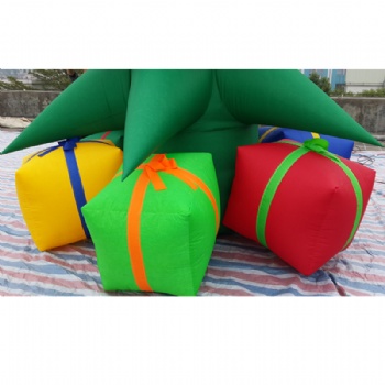  Inflatable Christmas tree with presents	